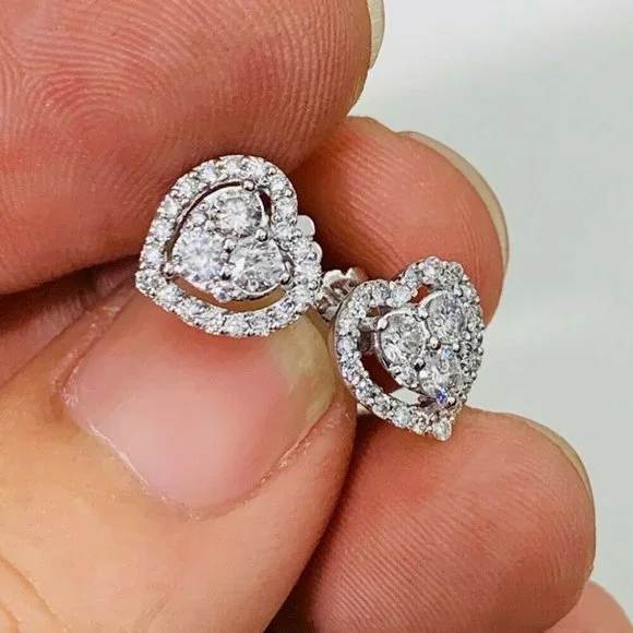 NEW! Beautiful Silver Diamond Heart Stud Earrings - CLASSIC ROMANTIC SPECIAL - Picture 2 of 6